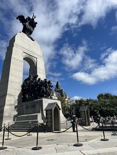 Photo of the Ottawa War Memorial